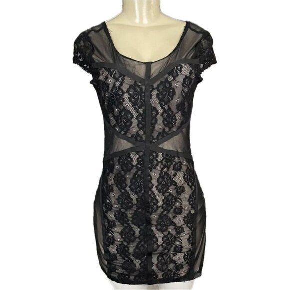 Umgee M Juniors Black Floral Lace Sheer Mesh Lined Accent Cap Sleeve Mini Dress - Picture 2 of 6